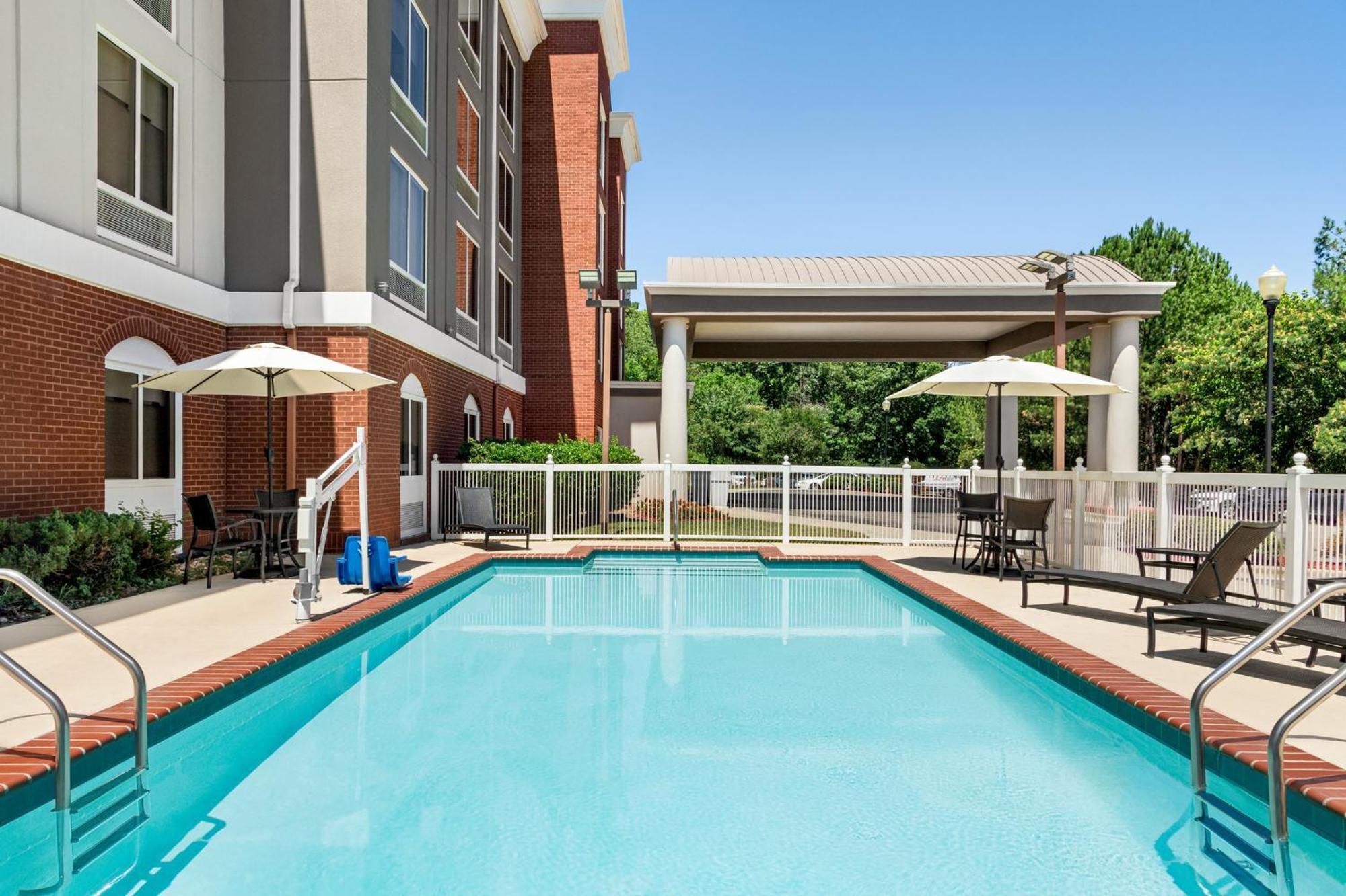 Holiday Inn Express Birmingham Irondale East By Ihg Exterior photo