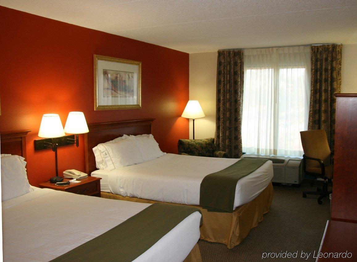 Holiday Inn Express Birmingham Irondale East By Ihg Exterior photo