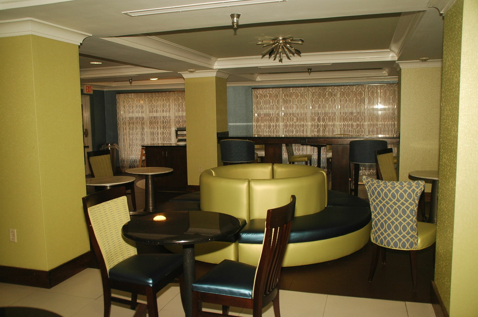 Holiday Inn Express Birmingham Irondale East By Ihg Exterior photo