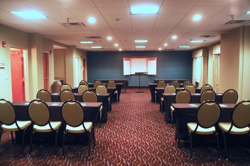 Holiday Inn Express Birmingham Irondale East By Ihg Exterior photo